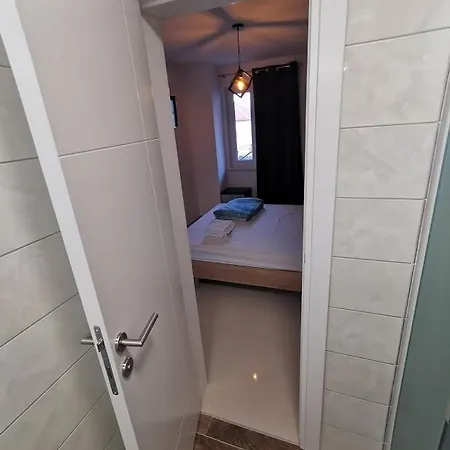Elizabeta Deluxe Rooms Biograd Na Moru Exterior photo