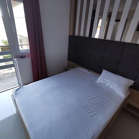 Elizabeta Deluxe Rooms Biograd Na Moru Exterior photo